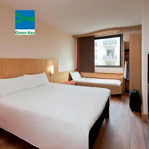 Ibis Hotel