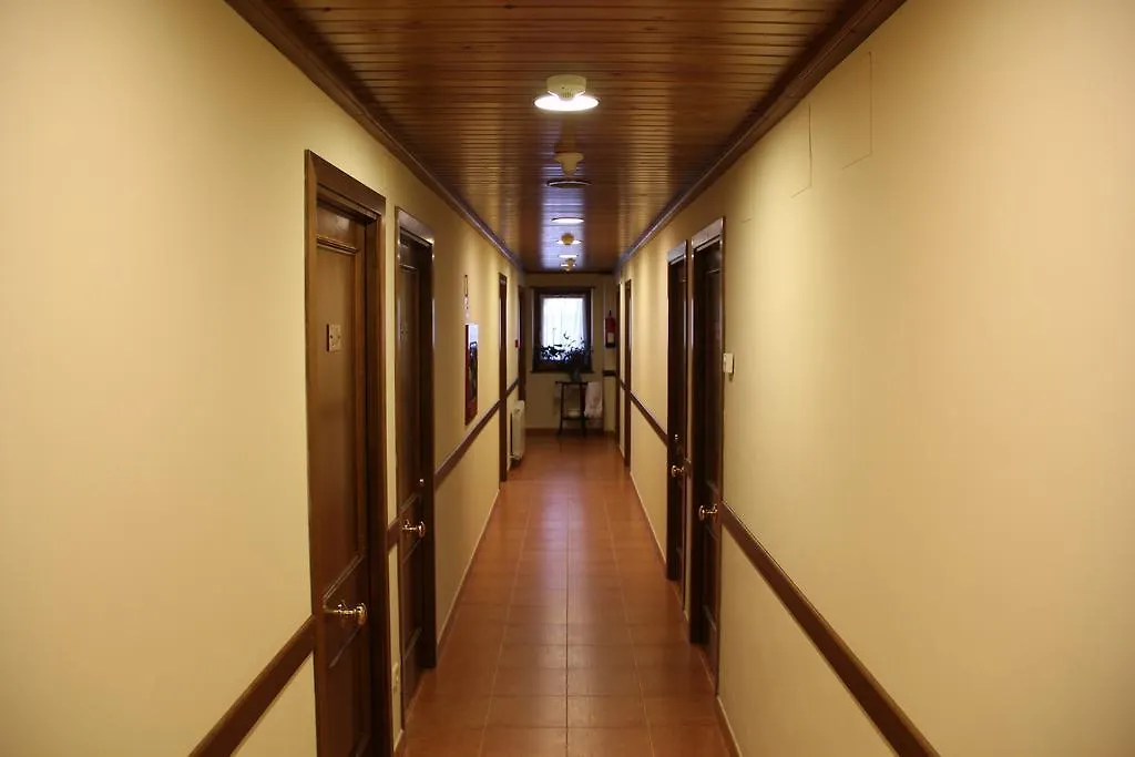 Hotel Rantiner Estación 2*,